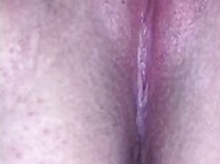 Masturbation, Vieux, Orgasme, Chatte (Pussy), Giclée, Amateur, Jouet, Belle femme ronde, Jeune (18+), Plus agée