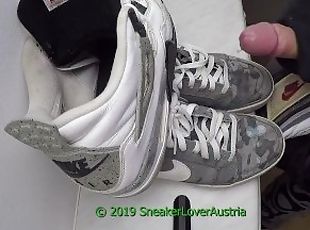 Nike Mrtyr Cumdump, Jordan 4 and Gloves