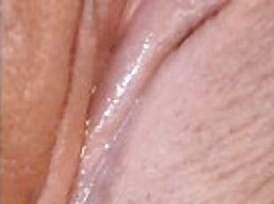 Extremely close up pussy, dripping wet orgasm