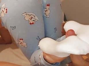 teen girlfriend gives white ped socks sockjob and footjob