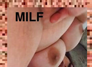 gros-nichons, masturbation, chatte-pussy, écolière, giclée, milf, ados, collège, ejaculation, belle