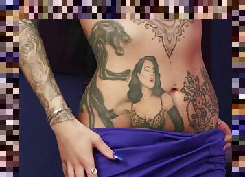Hot tattooed MILF Alice Judge sucks hard dick