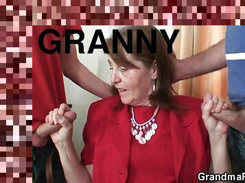 karvainen, anaali, isoäiti-granny, syväkurkku, tukeva, kolmisin, pitkät-sukat, ruskeaverikkö
