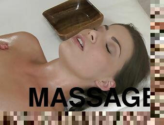 Gina Devine Nipple Contact In A New Massage Technique