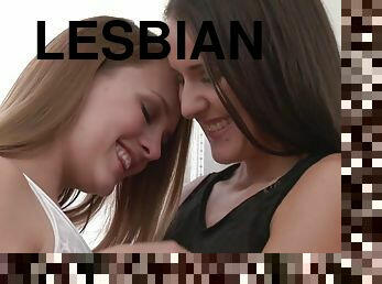 pillu-pussy, typykät, lesbo-lesbian, teini, sohva, kaunis, enkeli, nahka