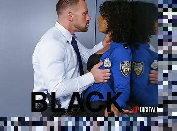 Amoral black police MILF heart-stopping adult clip