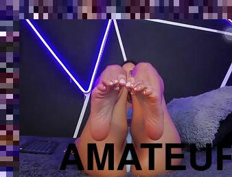 Nasty babe foot fetish crazy online video