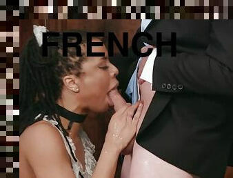 femme-de-ménage, fellation, ébène, ados, black, française, sexe-habillé, uniformes, brunette, sucer