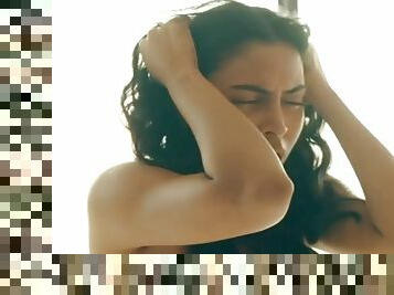 Amala paul hot aadai movie