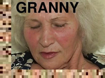 karvainen, isoäiti-granny, lelu, eka-kerta, dildo