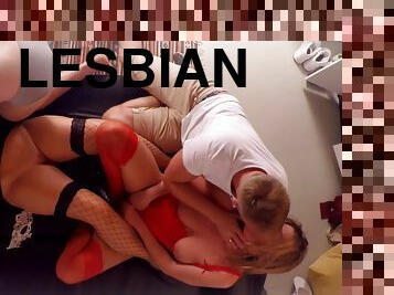 nyrkkinainti, orgasmi, orgiat, pillu-pussy, amatööri, typykät, lesbo-lesbian, lelu, sormettaminen, pitkät-sukat