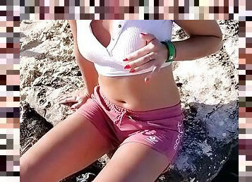 I show my tits on a public beach
