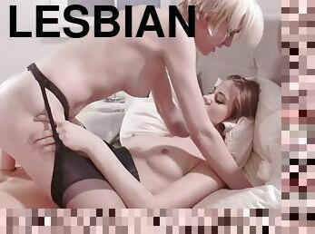 לסבית-lesbian, כוכבת-פורנו, בלונדיני