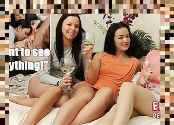 клітор, піхва-pussy, прихильник, мила, лесбіянка-lesbian, німка, ступні, спальна-кімната, голена, брюнетка