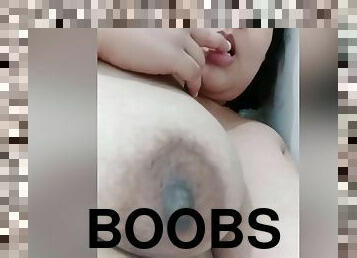 gros-nichons, masturbation, amateur, belle-femme-ronde, webcam, seins, solo, brunette