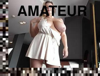 gros-nichons, amateur, babes, ados, belle-femme-ronde, blonde, bout-a-bout, solo, taquinerie