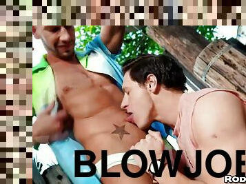 di-tempat-terbuka, anal, blowjob-seks-dengan-mengisap-penis, gambarvideo-porno-secara-eksplisit-dan-intens, homo, ditindik, nakal, tato