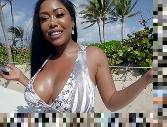 tetas-grandes, cuatro-patas, al-aire-libre, coño-pussy, negra-ebony, interracial, madurita-caliente, estrella-del-porno, playa, adorable