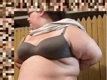 BBW Stripping Outside in Freezing Weather
