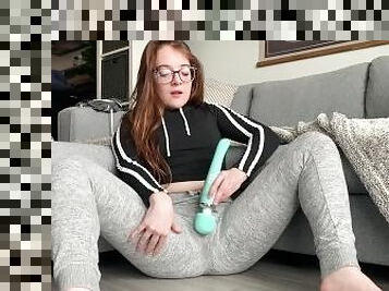 GLASSES REDHEAD TEEN PAWG grey sweatpants masturbation