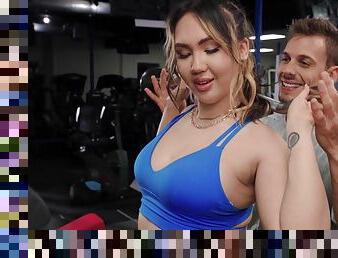 Asian Chubby Babe Tomie Tang Has Sex in the Gym