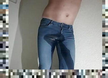 Jeans wetting risky