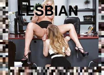 ציצי-גדול, אוננות, משתינים, להשפריץ, לסבית-lesbian, אמא-שאני-רוצה-לזיין, מנהל, ציצים-קטנים