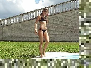 Hot pornstar Tiffany Tatum masturbating poolside