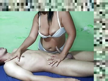 Mature woman gives massage with happy ending. How good she sucks