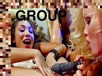 піхва-pussy, страпон, порнозірка, груповий-секс-groupsex, фінгеринг, панчохи, поцілунки, жіноча-білизна, природна, кушетка