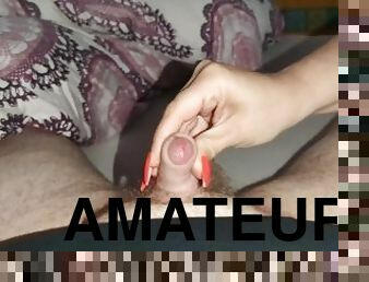 gros-nichons, grosse, amateur, ejaculation-sur-le-corps, branlette, belle-femme-ronde, joufflue, ejaculation, fétiche, bite