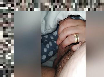 Slutty Step Daughter Seduces Step Dad With An Amazing Handjob Under Blanket