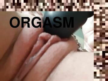 Giant pierced clit masterbation squirt orgasm