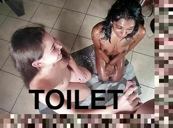 bagno, urina, amatoriali, interraziali, indiano, schiave, trio, pov, toilette, feticci