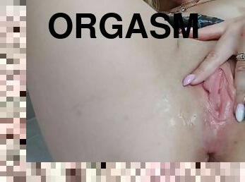 orgasme, vagina-pussy, muncrat, permainan-jari, celana-dalam-wanita, teransang, ketat, seorang-diri, basah, tungkai-kaki