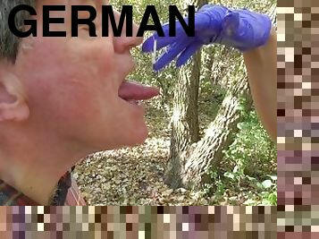 pisser, public, amateur, hardcore, allemand, bdsm, fétiche, bondage, forêt, brunette