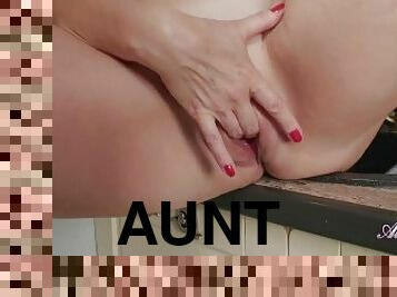 masturbatsioon, amatöör, küpsemad, milf, emme, sukad, köök, tädi, blond, alsupesu