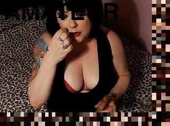 Bbw Smoker Tina Snua Smoking A Jeroboam Cigar - Smokes