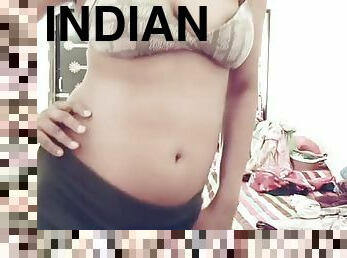 veľké-prsia, staré, zlatíčka, teenagerské, hinduistickej-ženy, opatrovateľka, nadržané, 18yo, prirodzené, tancovanie