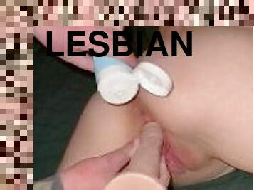 pasarica, lesbiana, jucarie, dildo, fetish, dominare, tare, imprastiand