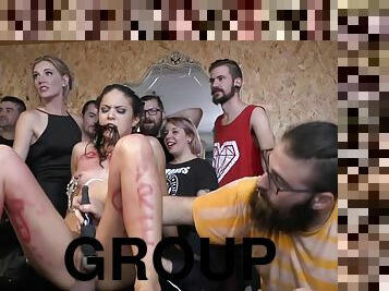 al-aire-libre, público, babes, hardcore, sadomasoquismo, cámara, sexo-en-grupo, voyeur, esclava, europeo