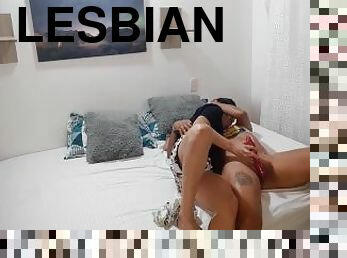 isot-tissit, typykät, lesbo-lesbian, lelu, latino, sormettaminen, pervo, dildo, rintava, rinnat