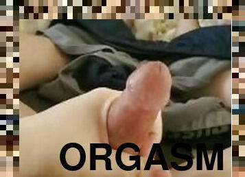masturbácia, orgazmus, striekanie-semena, bacuľaté, sólo, oblečený-sex