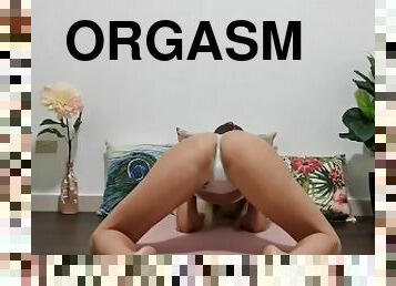 My Morning Yoga will help you Jerk Off - orgasm intensifying sequence with Noasanayogagirl