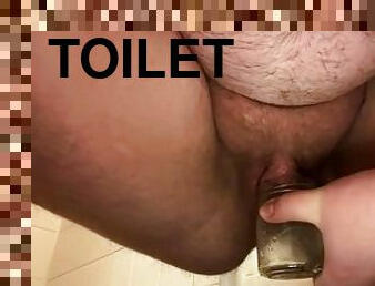 pissing, pussy, amatør, slave, toalett, fetisj, alene, drikking