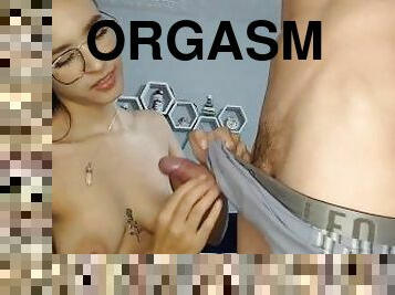 kacamata, orgasme, isteri, amatir, sayang, blowjob-seks-dengan-mengisap-penis, buatan-rumah, sudut-pandang, kasar