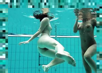 Nina And Zlata Oduvanchik Underwater Lesbians