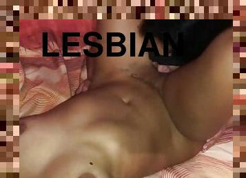 אורגזמה, כוס-pussy, אישה, חובבן, בין-גזעי, לסבית-lesbian, לטינית, מציאות, קעקוע