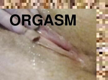 clitoris-bagian-atas-vagina-paling-sensitif, mastubasi, orgasme, vagina-pussy, muncrat, amatir, lesbian-lesbian, remaja, pijat, creampie-ejakulasi-di-dalam-vagina-atau-anus-dan-keluarnya-tetesan-sperma