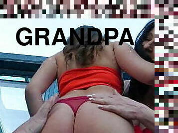 traseiros, pai, babes, tiro-ao-alvo, avózinha, pénis-grande, punheta, excitante, avô-grandpa, chupando